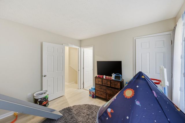 3124-3126 High Ridge Drive, Lexington, KY 40517