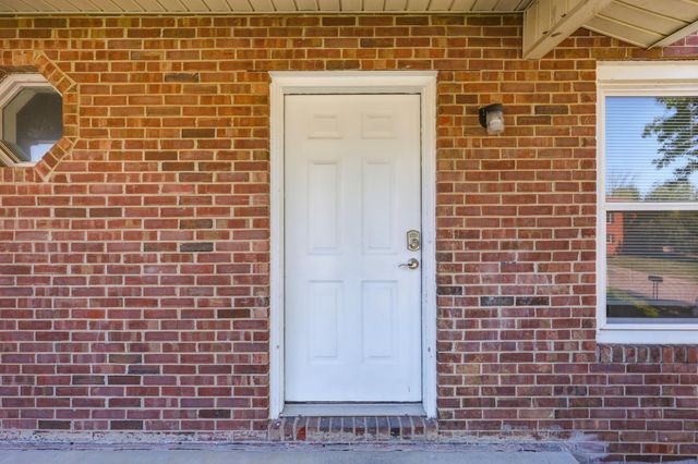 3124-3126 High Ridge Drive, Lexington, KY 40517