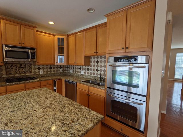 43313 STONEGARDEN TER, Broadlands, VA 20148
