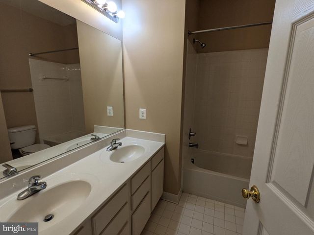 43313 STONEGARDEN TER, Broadlands, VA 20148