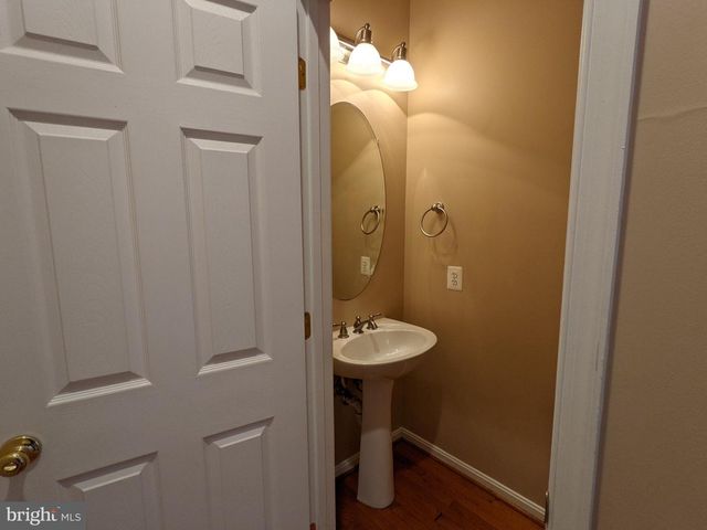 43313 STONEGARDEN TER, Broadlands, VA 20148