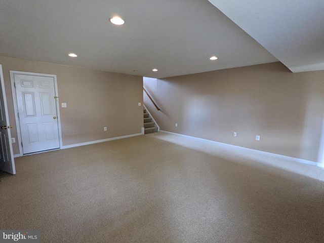43313 STONEGARDEN TER, Broadlands, VA 20148