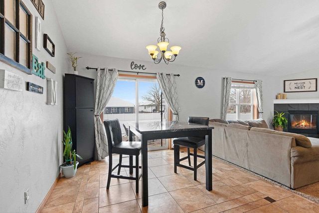 1012 TANA LANE, Menasha, WI 54952