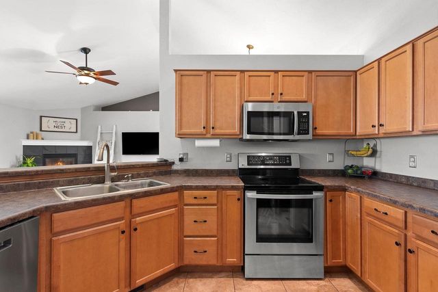 1012 TANA LANE, Menasha, WI 54952