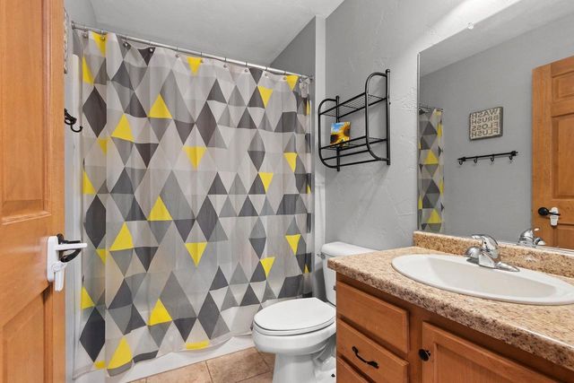 1012 TANA LANE, Menasha, WI 54952