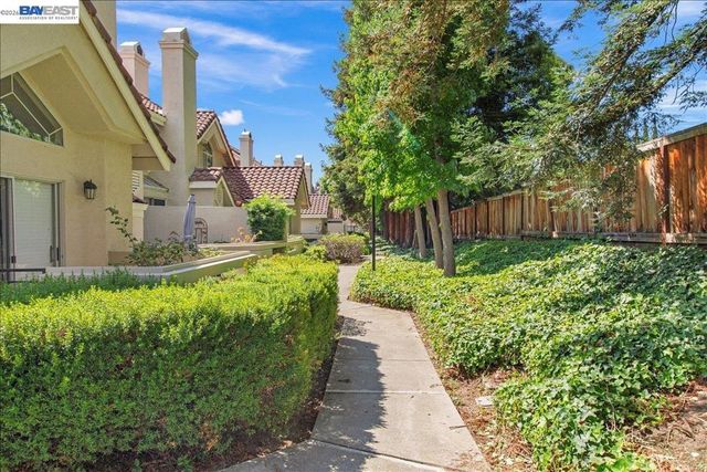 7350 Cronin Cir, Dublin, CA 94568