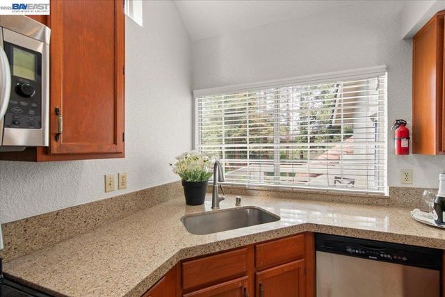 7350 Cronin Cir, Dublin, CA 94568