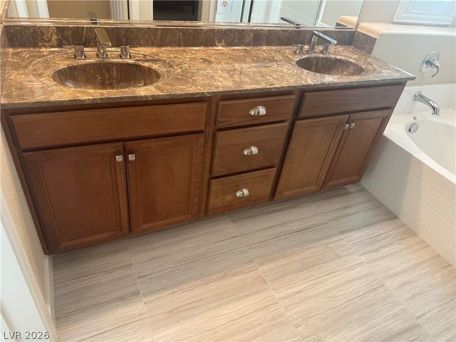 11402 Newton Commons Drive 101, Las Vegas, NV 89135