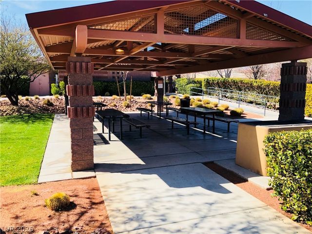 11402 Newton Commons Drive 101, Las Vegas, NV 89135