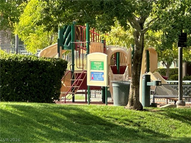11402 Newton Commons Drive 101, Las Vegas, NV 89135