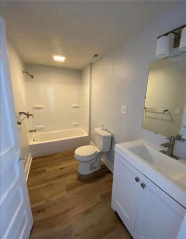 2727 Vine Street, Kansas City, MO 64109