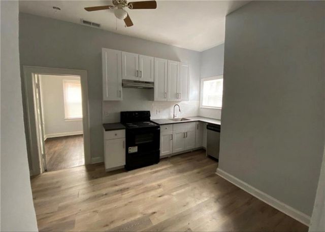 2727 Vine Street, Kansas City, MO 64109