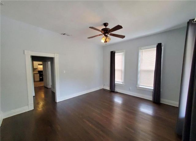 2727 Vine Street, Kansas City, MO 64109