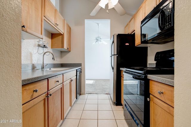 7550 N 12th Street Unit 230, Phoenix, AZ 85020