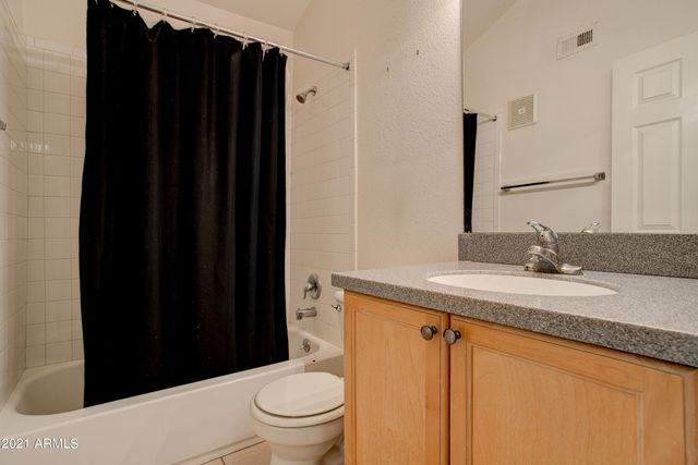 7550 N 12th Street Unit 230, Phoenix, AZ 85020