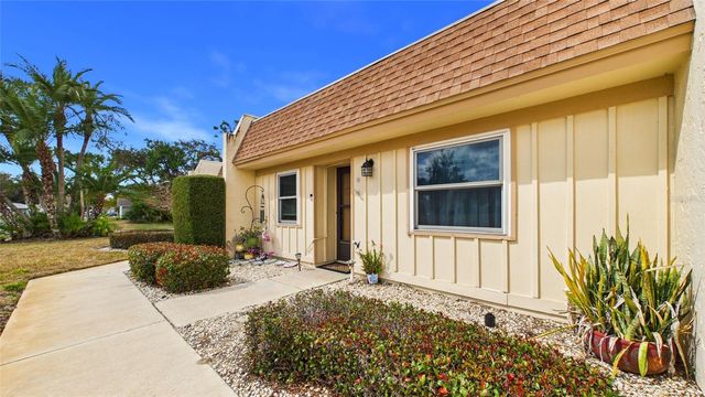 11117 PEMBRIDGE COURT 2, Port Richey, FL 34668