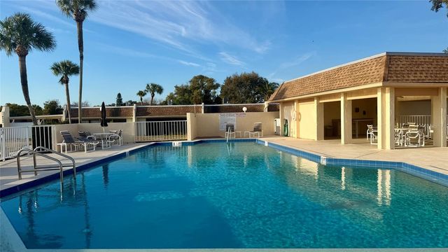 11117 PEMBRIDGE COURT 2, Port Richey, FL 34668