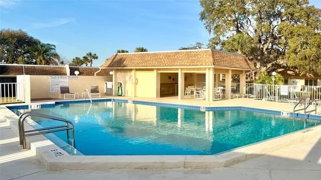 11117 PEMBRIDGE COURT 2, Port Richey, FL 34668