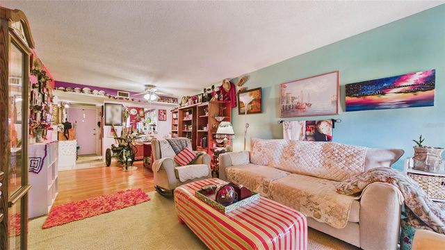 11117 PEMBRIDGE COURT 2, Port Richey, FL 34668