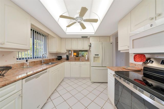 6423 EGRET LANE 406, Bradenton, FL 34210