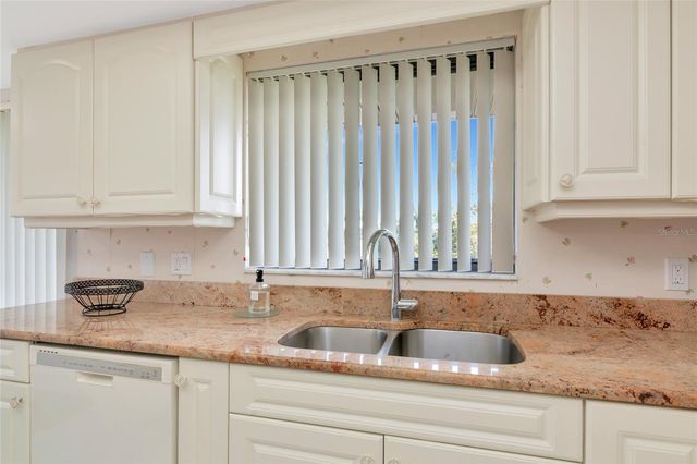 6423 EGRET LANE 406, Bradenton, FL 34210