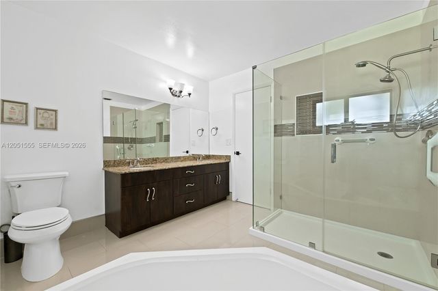 5741 W Waterford Drive, Davie, FL 33331