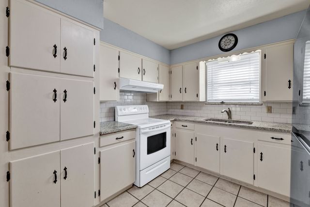 2203 Granada Drive, Irving, TX 75060