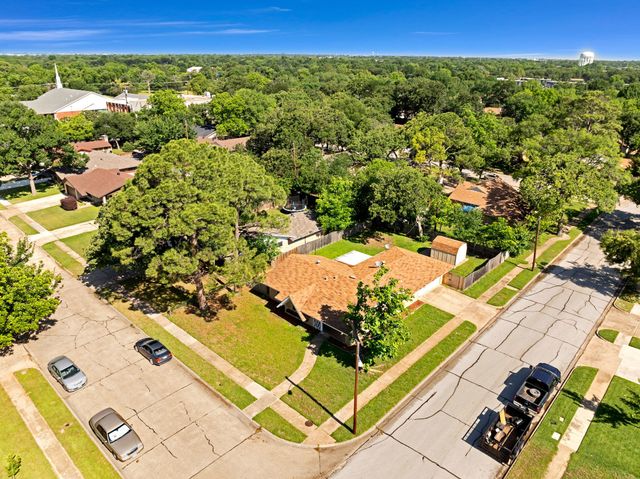 2203 Granada Drive, Irving, TX 75060