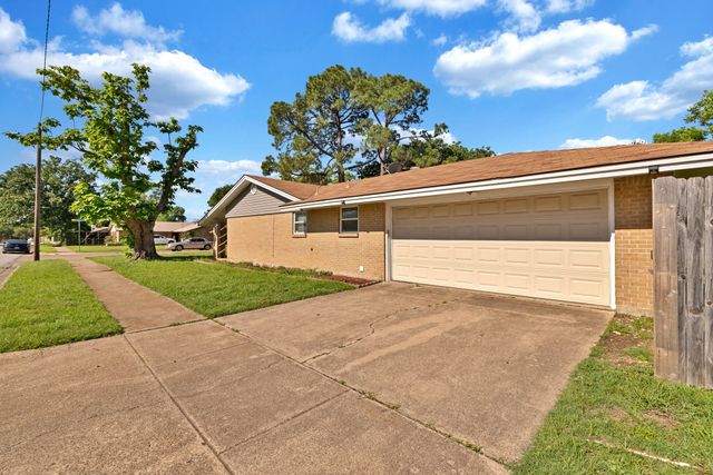 2203 Granada Drive, Irving, TX 75060