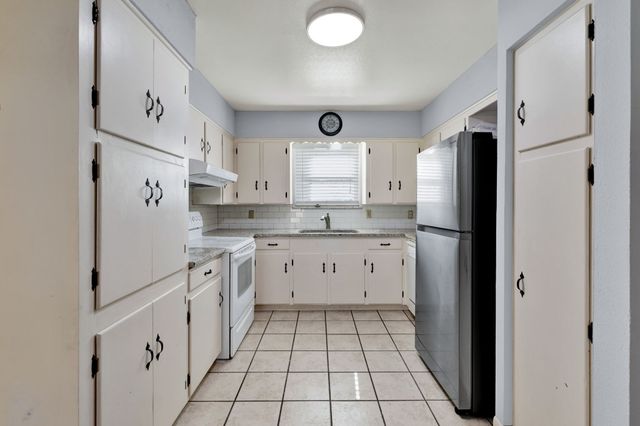 2203 Granada Drive, Irving, TX 75060