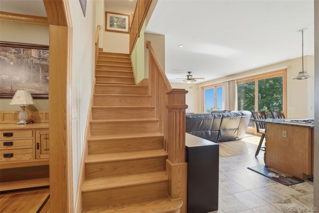 4 Rachel Court, Bloomingburg, NY 12721