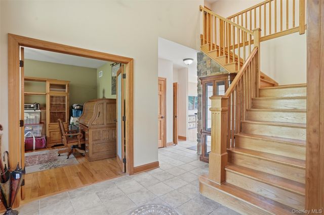 4 Rachel Court, Bloomingburg, NY 12721