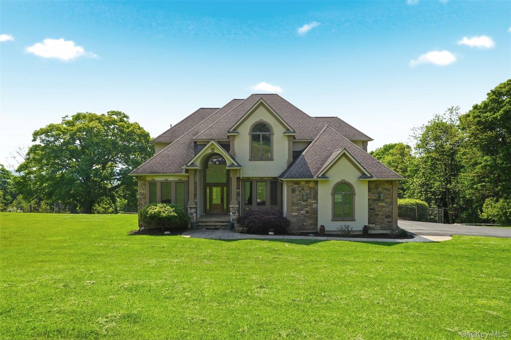 4 Rachel Court, Bloomingburg, NY 12721
