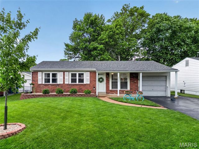 2847 Laurel View Lane, Maryland Heights, MO 63043