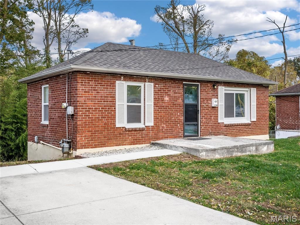 116 Moffett Avenue, Collinsville, IL 62234