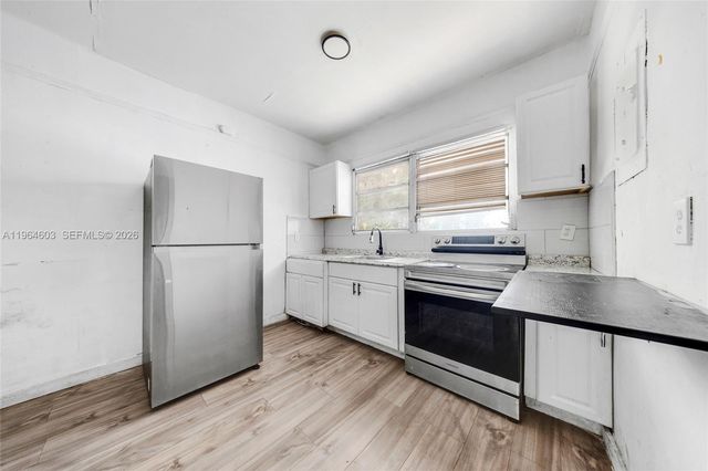 1342 NW 1st St, Miami, FL 33125