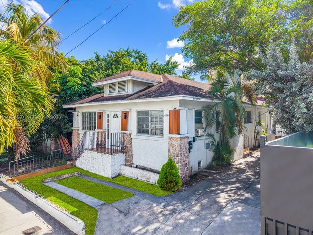 1342 NW 1st St, Miami, FL 33125