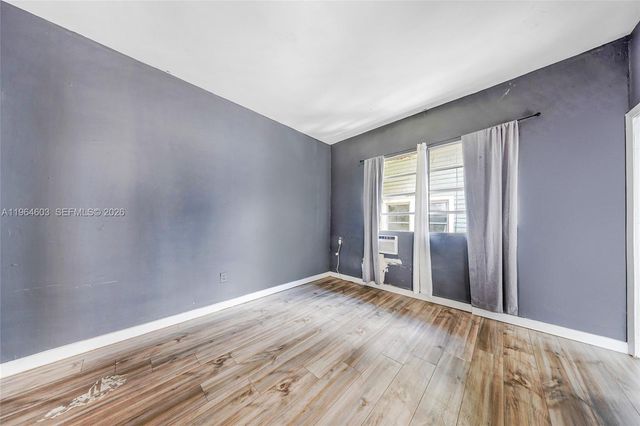 1342 NW 1st St, Miami, FL 33125