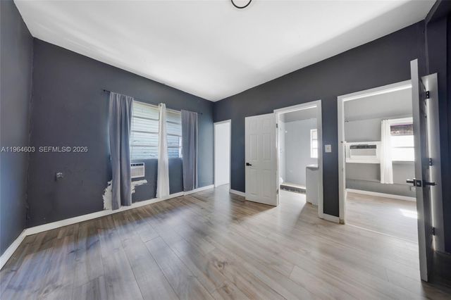 1342 NW 1st St, Miami, FL 33125