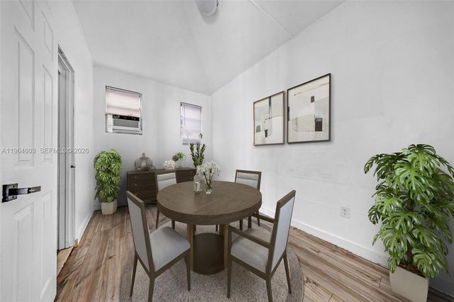 1342 NW 1st St, Miami, FL 33125