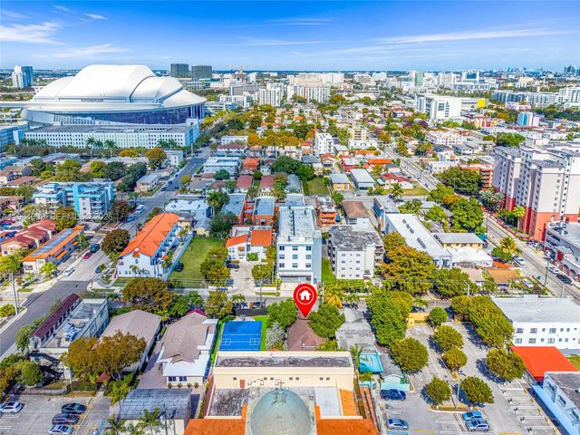 1342 NW 1st St, Miami, FL 33125