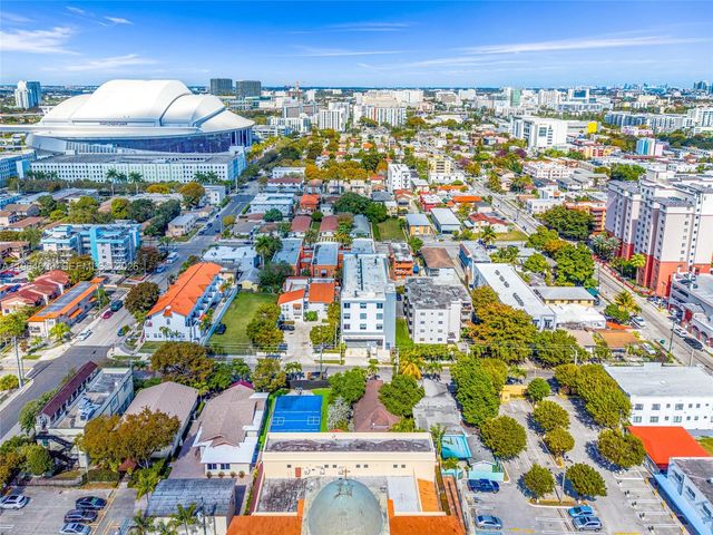 1342 NW 1st St, Miami, FL 33125