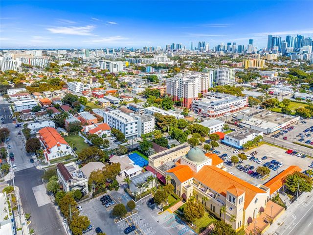 1342 NW 1st St, Miami, FL 33125