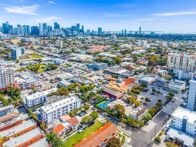 1342 NW 1st St, Miami, FL 33125