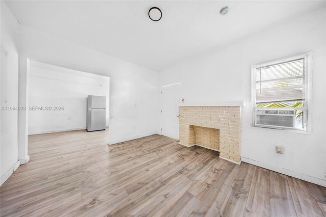 1342 NW 1st St, Miami, FL 33125