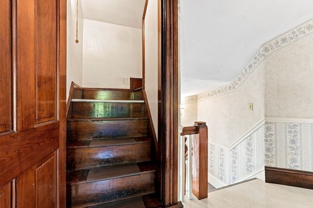 11 Newton Street, Montague, MA 01349