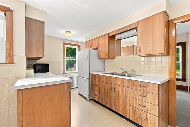 11 Newton Street, Montague, MA 01349
