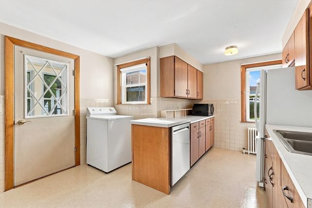 11 Newton Street, Montague, MA 01349
