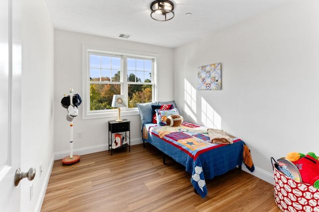 44 Dean St. 204, Taunton, MA 02780