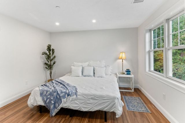 44 Dean St. 204, Taunton, MA 02780